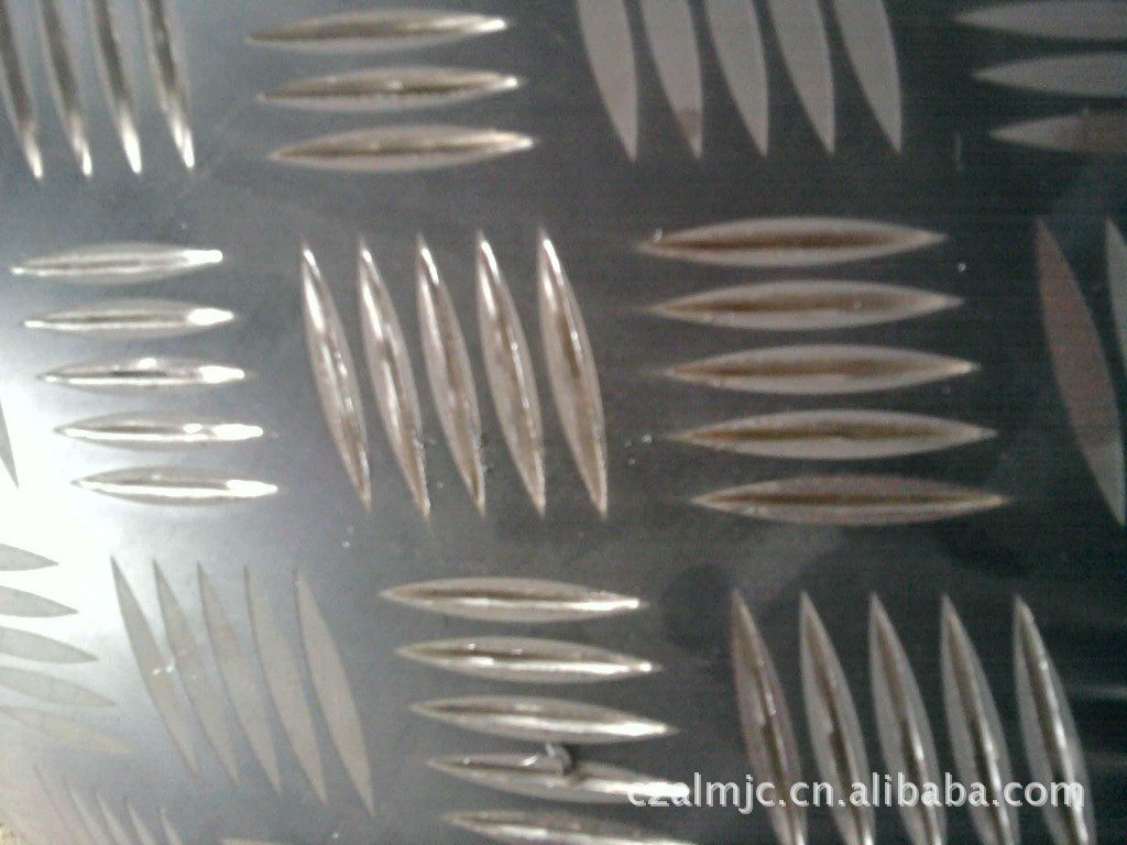 网纹轧辊 激光滚筒 制辊镜面辊 对压凹凸辊筒 铝板五条经 钢板纹