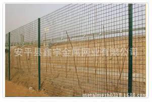 供应波浪形护栏网、波浪网、PVC荷兰网、养殖围网   质优价廉