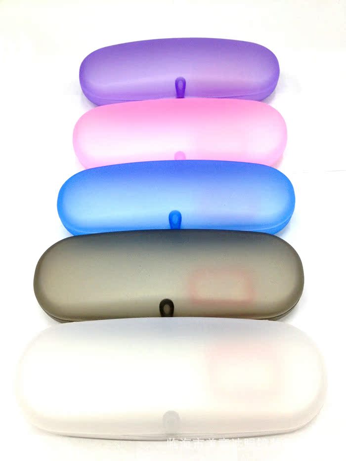 磁铁塑料盒1.3元HT11213