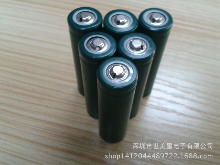 14500锂电池3.7v LED强光手电筒充电锂电池