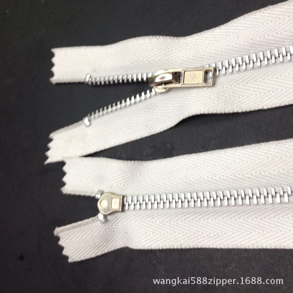 A7BBC8E9FF573EF674D9DBFFD494D4