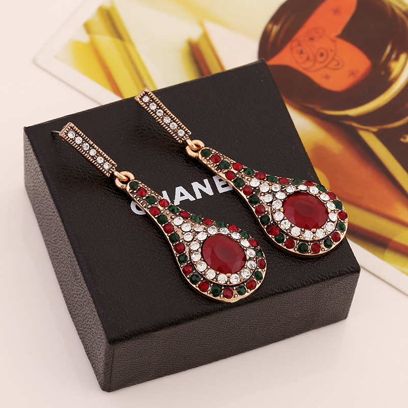 Vintage Diamond Alloy Lute Shaped Drop Earrings Wholesale display picture 1