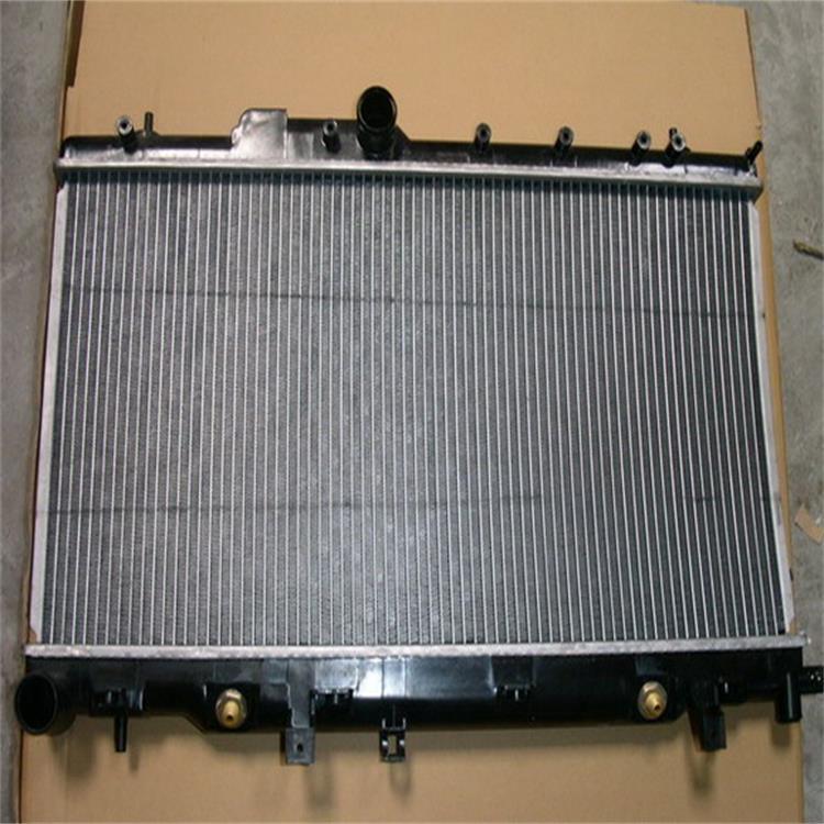汽車水箱散熱器