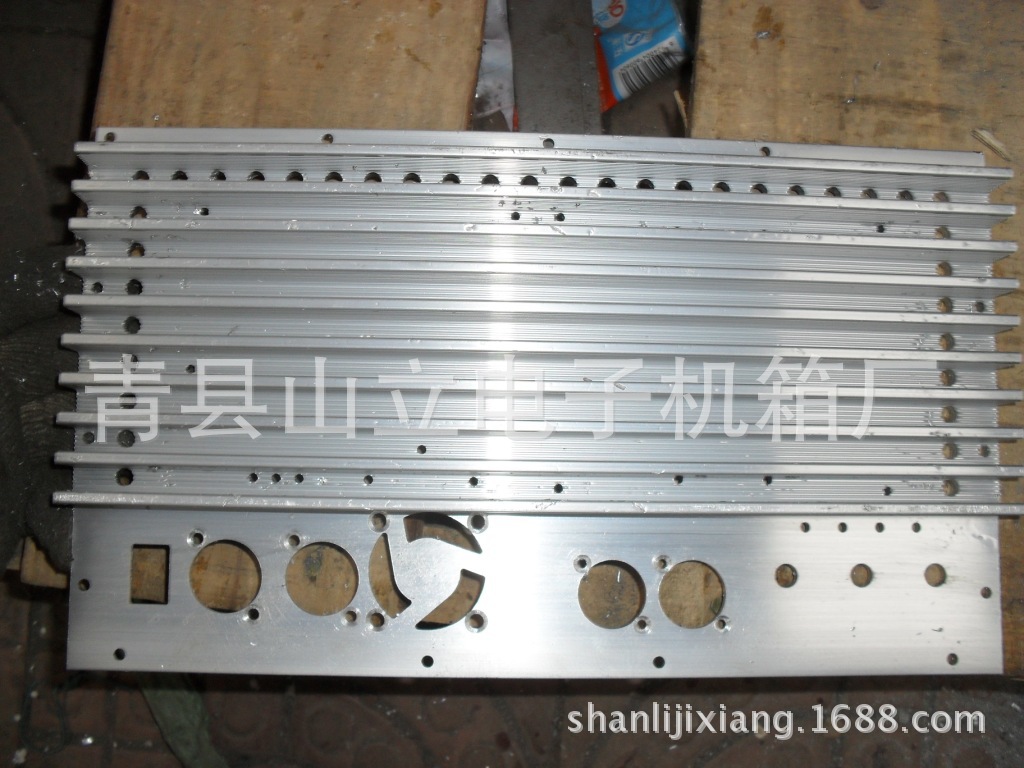 厂家提供型材数控洗加工，铝件数控铣加工，铝合金数控铣加工