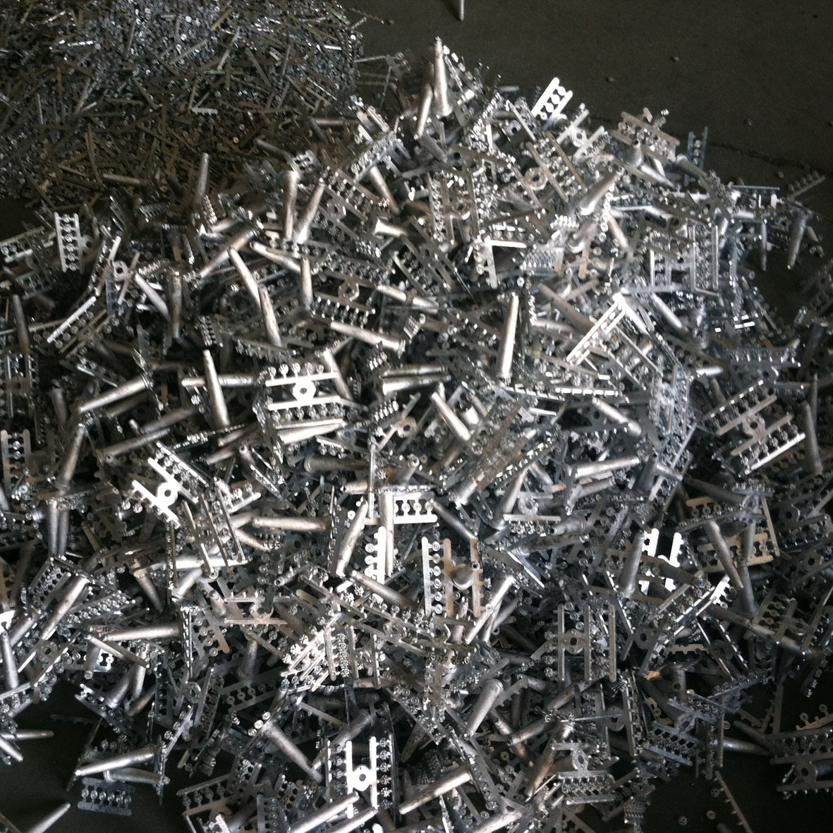 锌合金压铸 五金件压铸 热室压铸表面可电镀