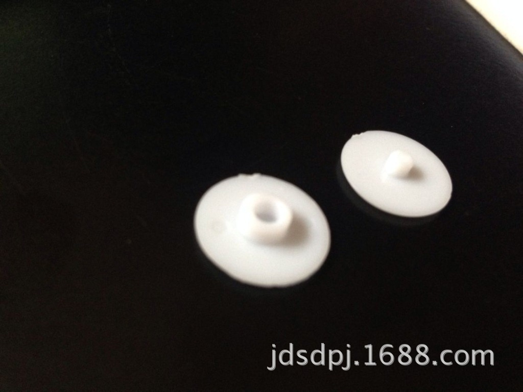 东莞专业生产塑胶撞钉包边耐用防撞