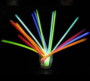 Флуоресцентная палочка -доставка Производители Оптовые ночные световые стержни светящие палочки мигает источник флуоресценции браслета