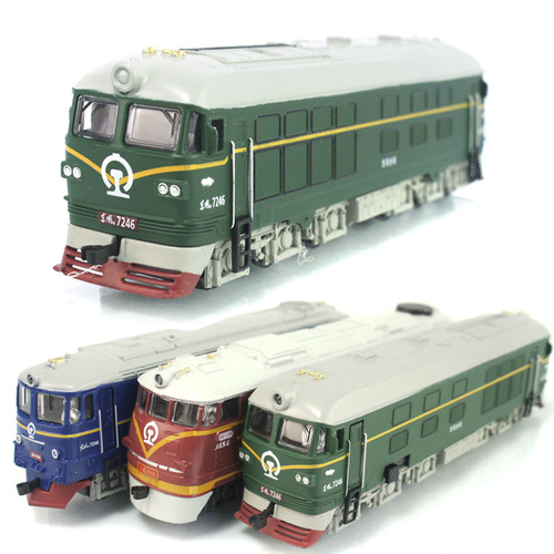 【Boxed】1:87 Dongfeng Diesel Locomotive Classic Train Engine Alloy Sound and Light Train Model Toy Car 839B