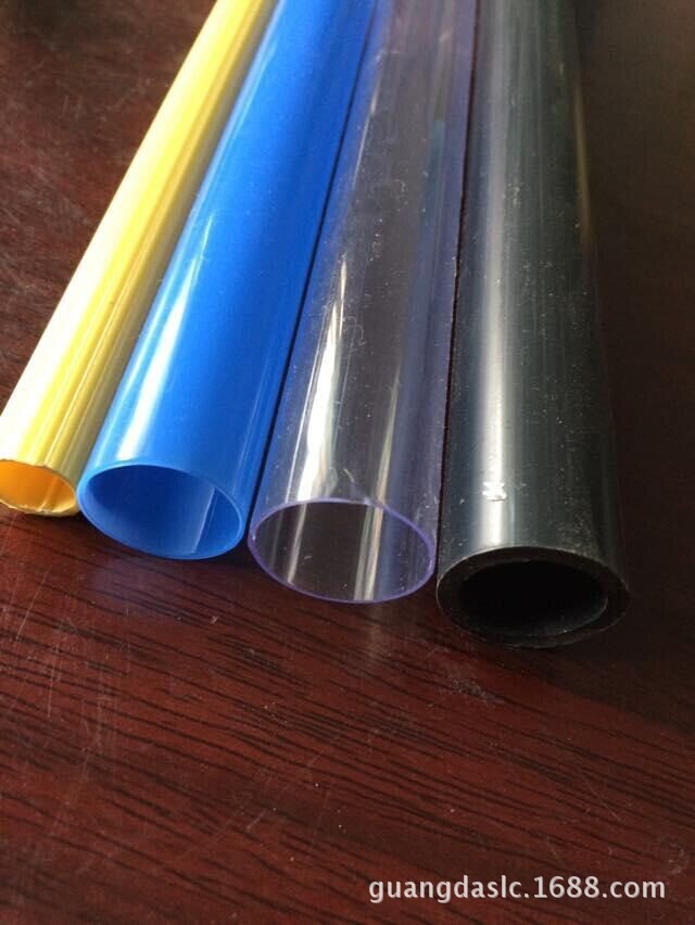 各种材料，颜色和规格的塑料管。量大价格便宜。