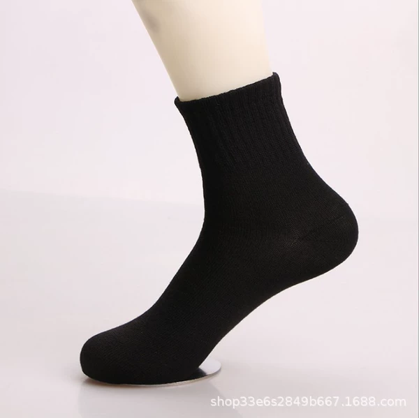 Black knee socks, mid-length