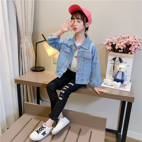 Children's Fall Outerwear, Glitter Cat Denim Jacket for Girls, Medium-Size Trendy and Stylish Denim Jacket for Kids