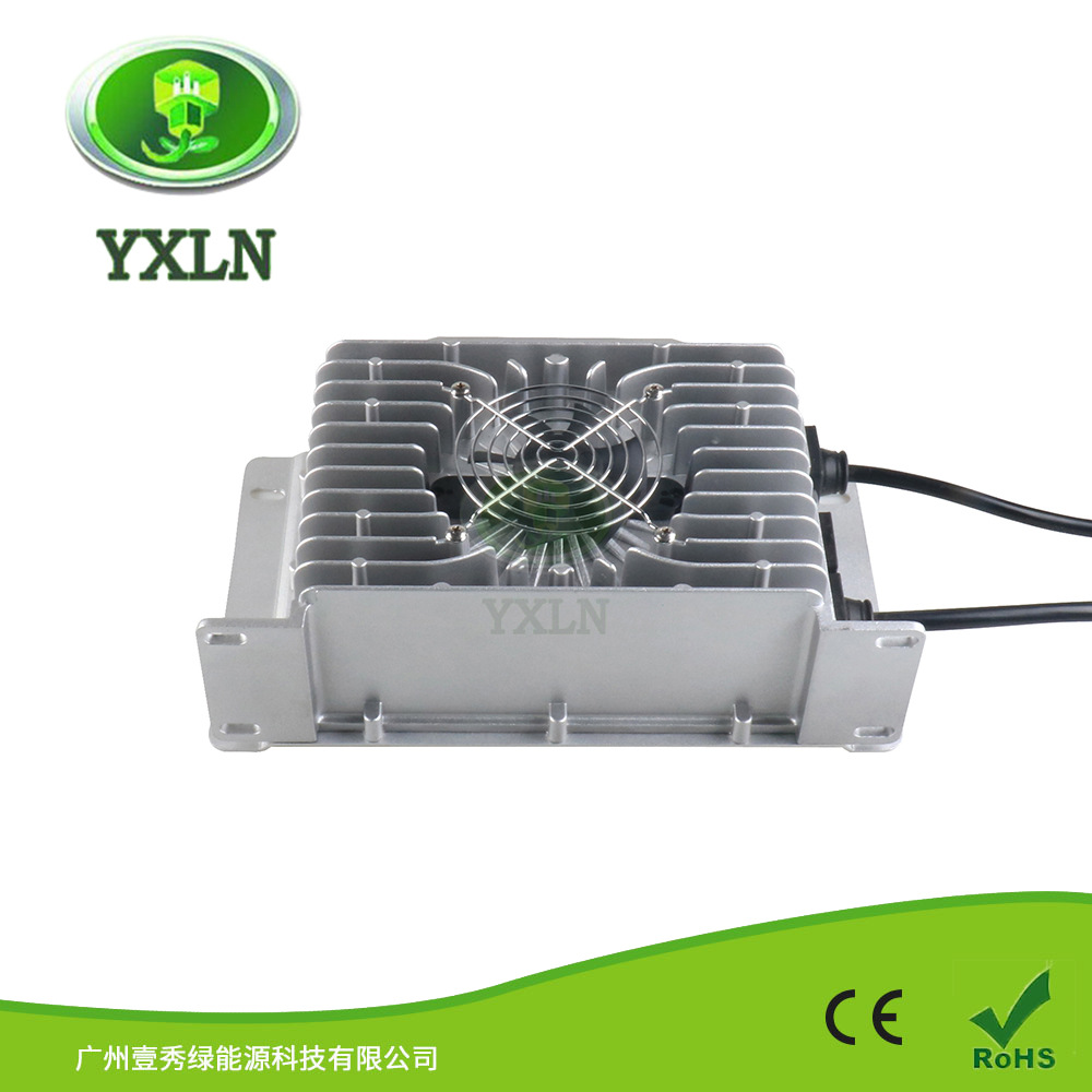 1200W 24V 29.2V 30A 磷酸铁锂电池电动交通工具便捷充电器