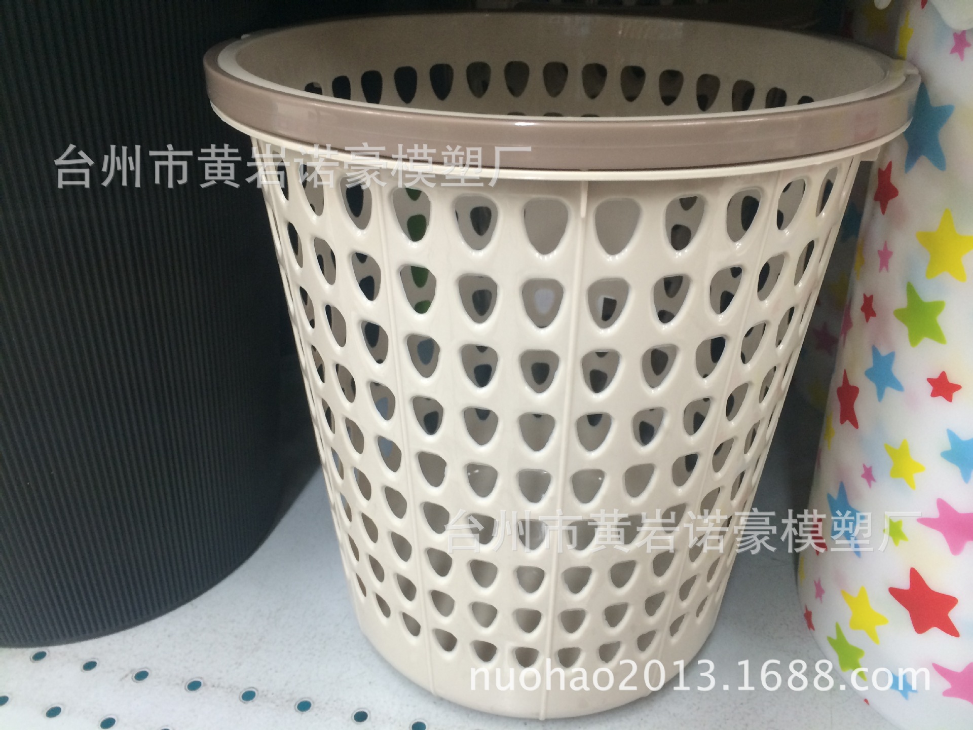 专业开发欧式垃圾桶.废纸篓.储物箱.收纳盒.日用品塑料模具价格低