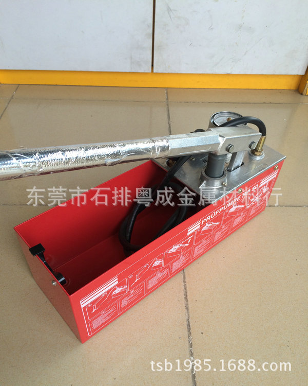 销售红色款重型手动模具试压泵 50KG重型手动模具运水机