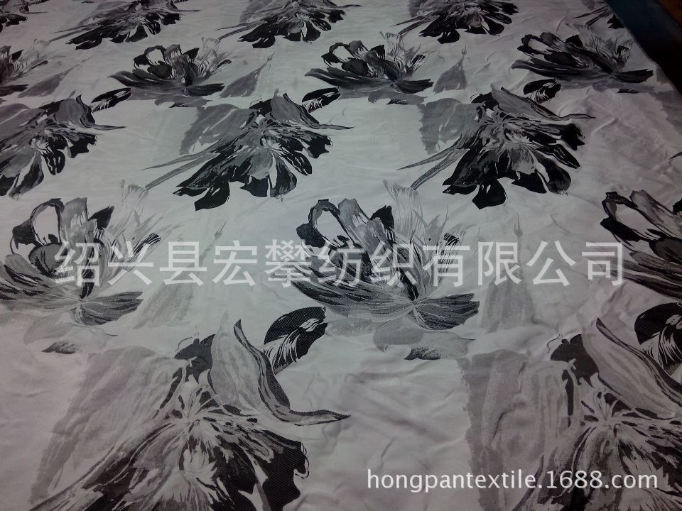 全涤色织仿记忆大花朵提花面料