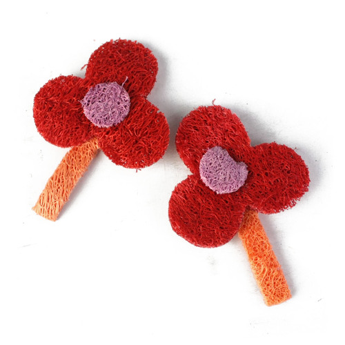 Natural loofah flower pet teeth cleaning and oral deodorizing chew toy for hamsters, guinea pigs, and rabbits