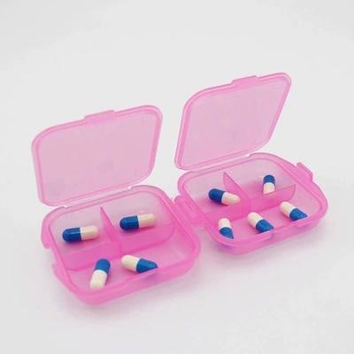 Small handheld accessory for traveling, plastic storage box, 6 cells