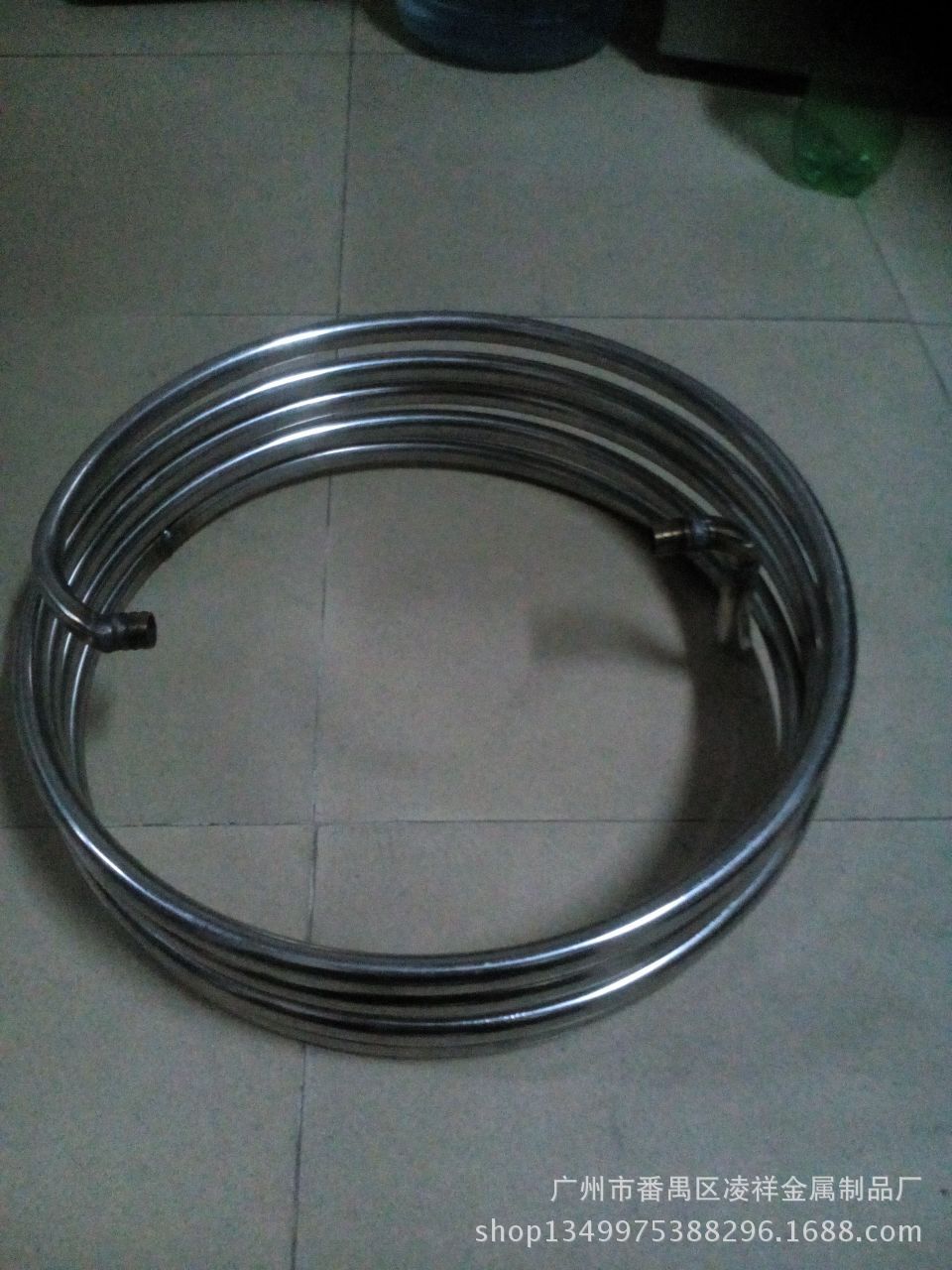 B94229CCF915AA615C215A9C0FB844