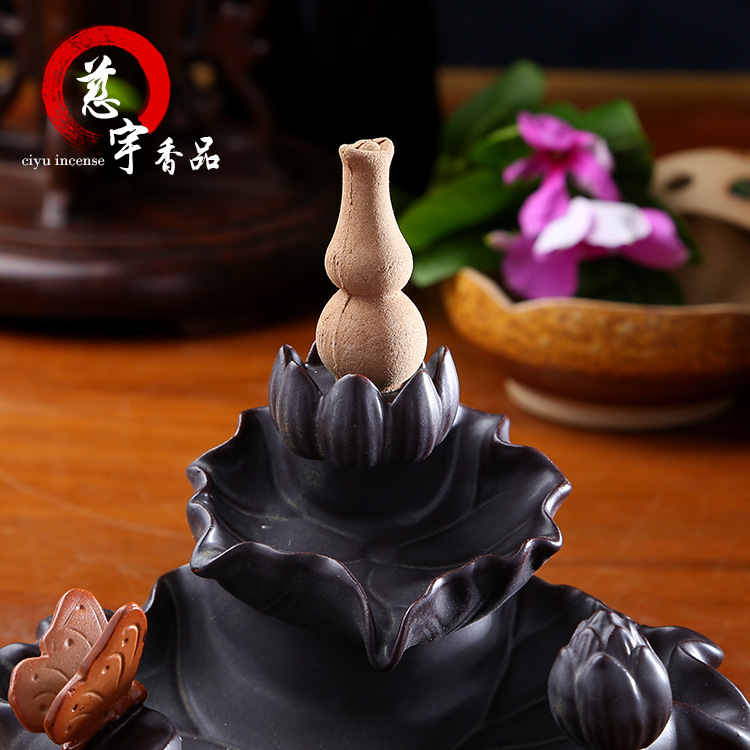 厂家沉香檀香崖柏倒流香粒批发 塔香葫芦形艾草崖柏流烟香炉定制