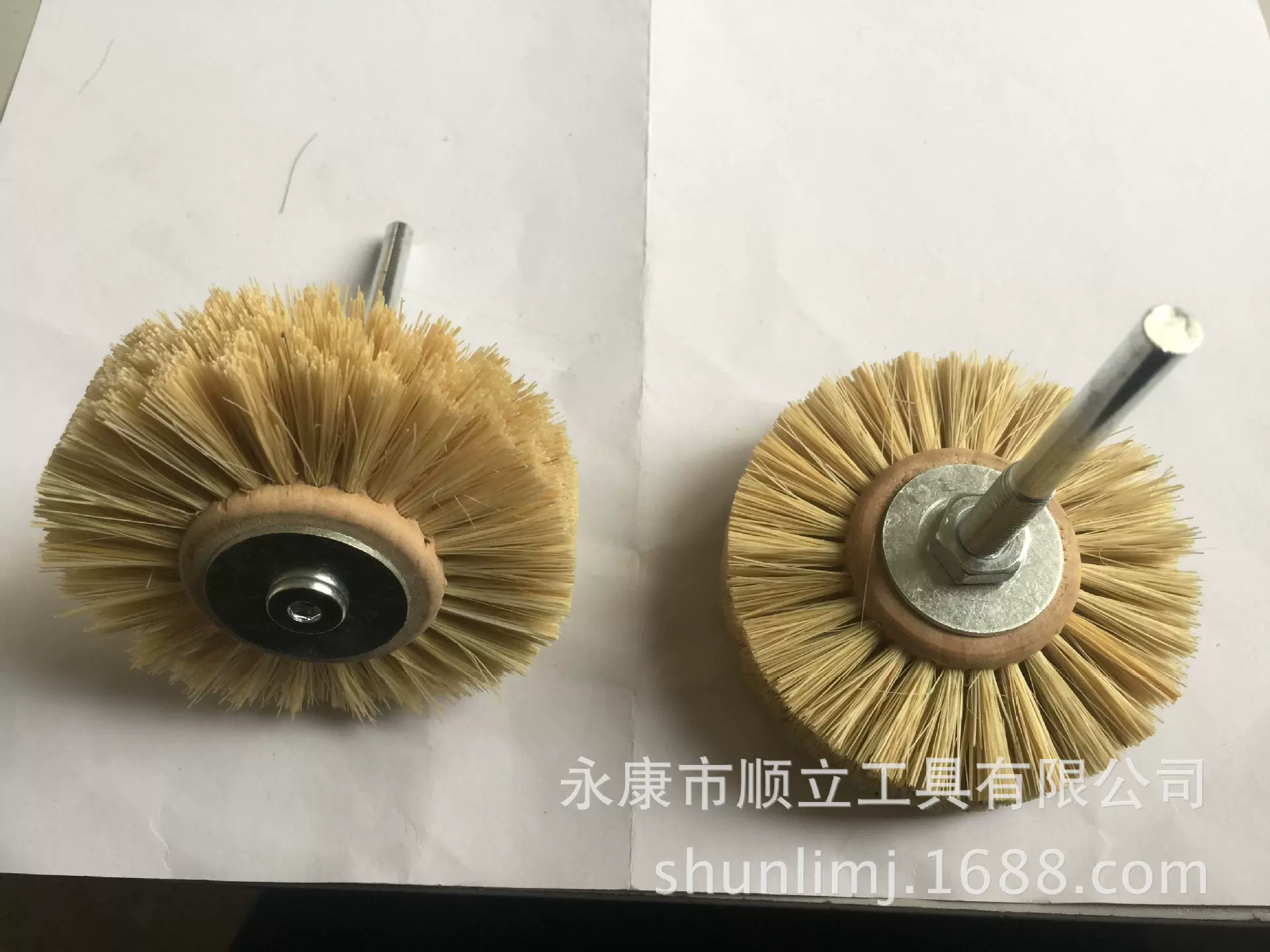 家具抛光打蜡木雕根雕打磨剑麻马毛花头钢丝花头杆平磨头抛光磨具