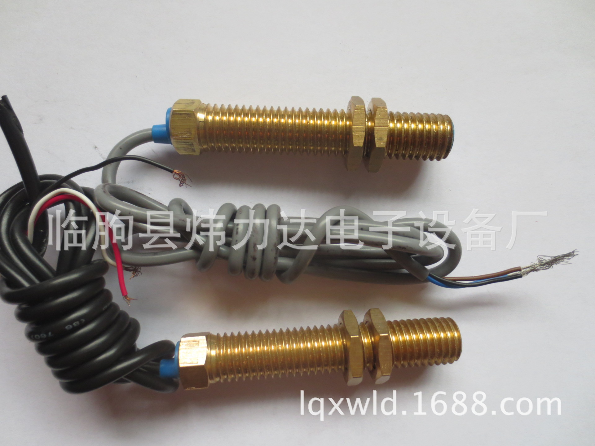 供应HCH系列齿轮测速传感器 调速秤电机转速脉冲信号输出