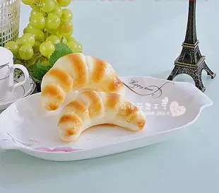 Булочка-круассан из PU декор для кухни и фотосъёмки