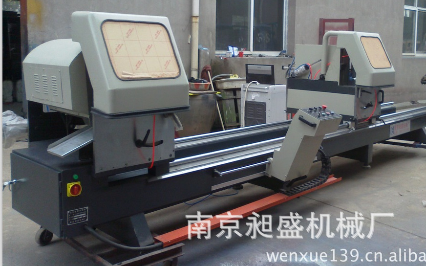热销供应 LJZ2B-500*4200双头精密切割锯 小型铝材专用切割机