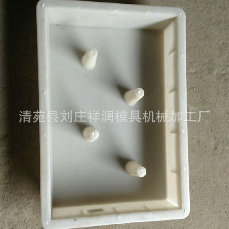 蓋板模具