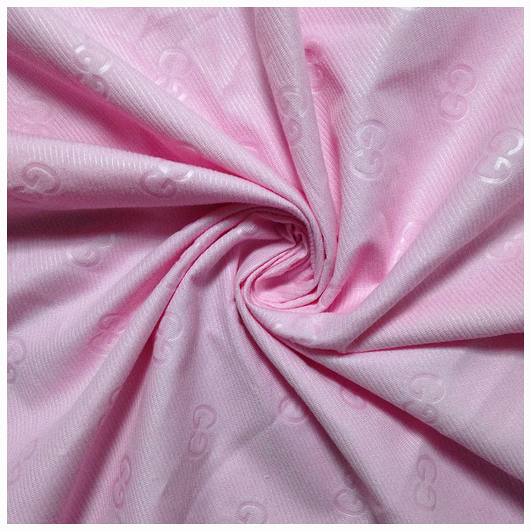 厂家直销春亚纺 涤纶染色压花轧花190t菱形格床品布料