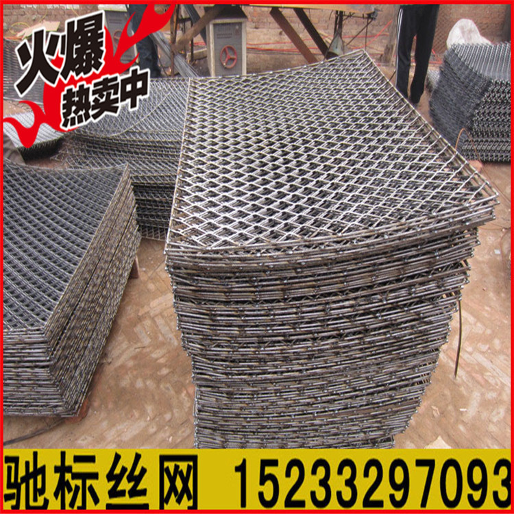 goods in stock supply Steel mesh Red paint Steel mesh Rhomboid mesh Stocked Delivery on the same day