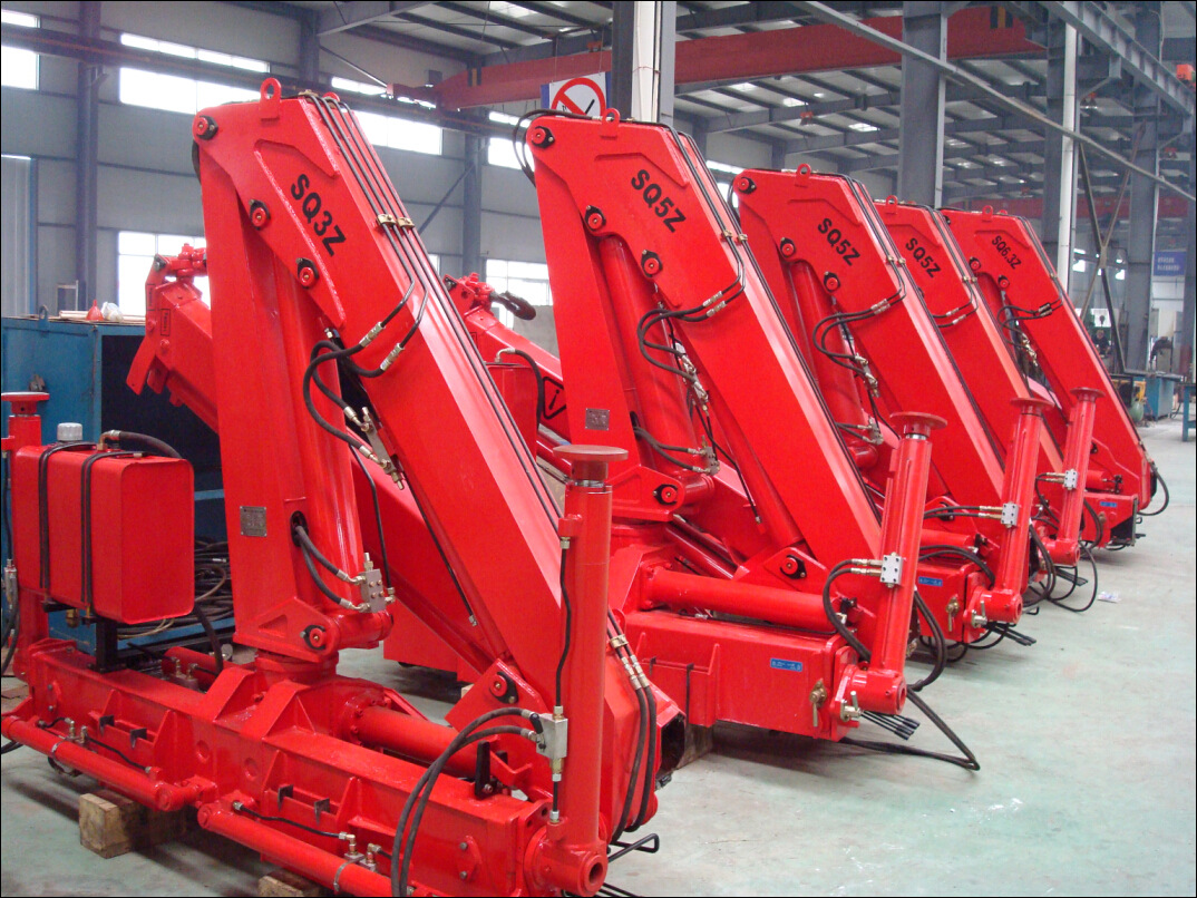 8吨折臂式随车起重机  随车吊 折臂式随车吊 全液压起重机SQ8ZB3