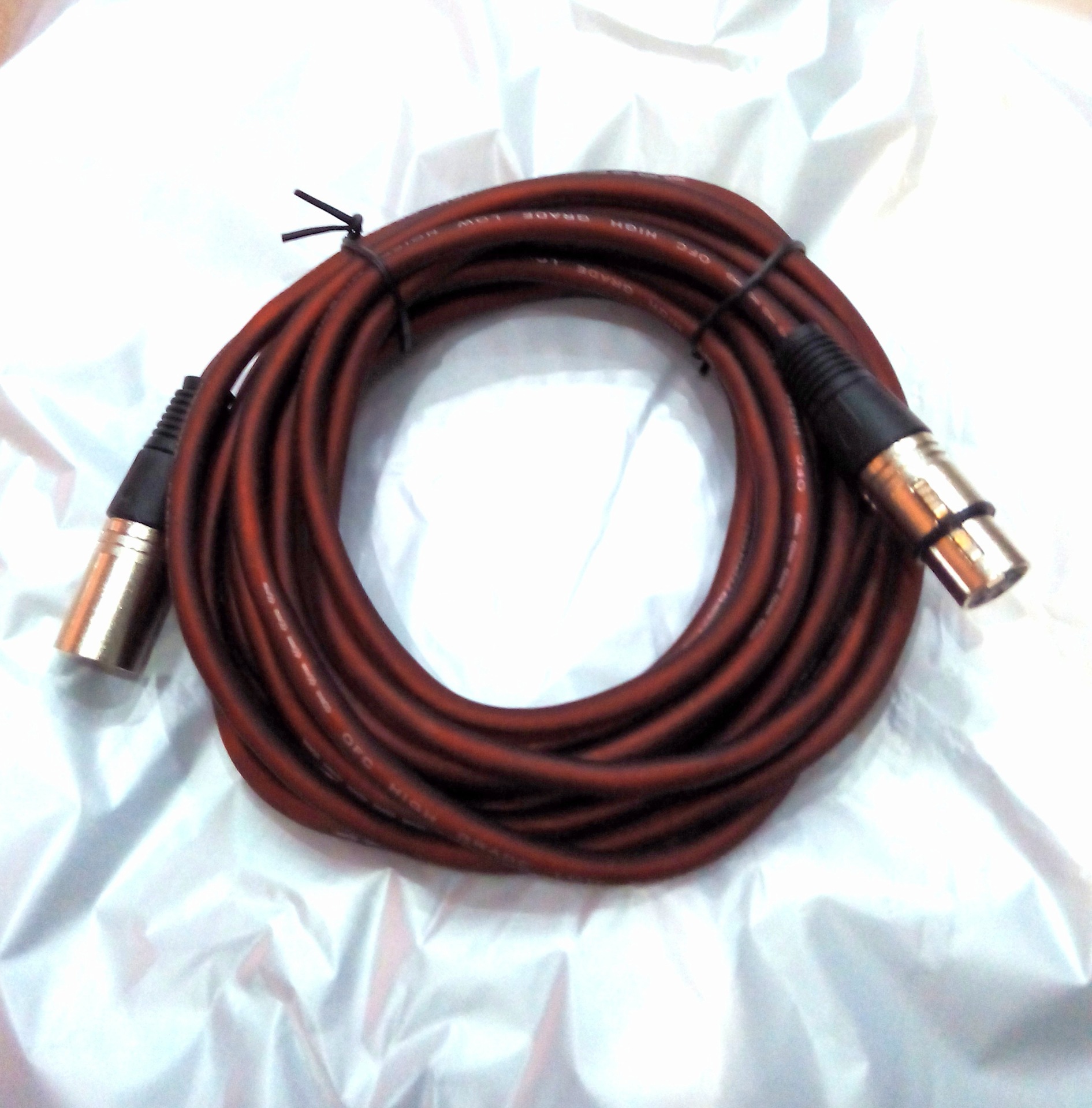 供应6M卡侬线，话筒线，调音台线，咪线