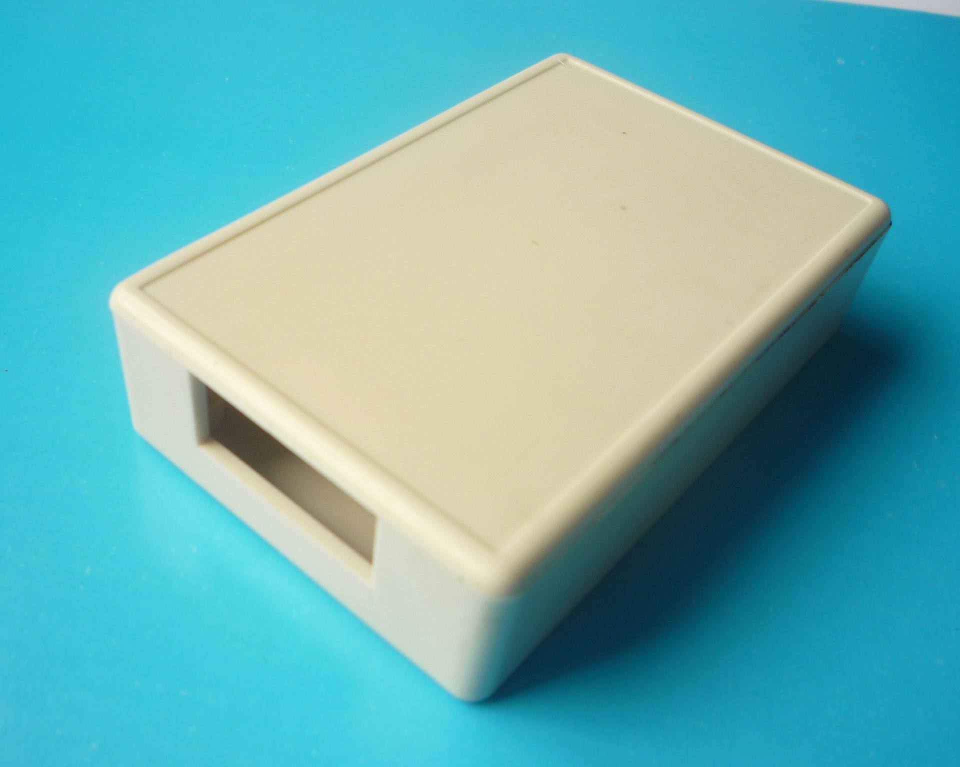 塑胶外壳、四方盒、电源盒 70*45*18