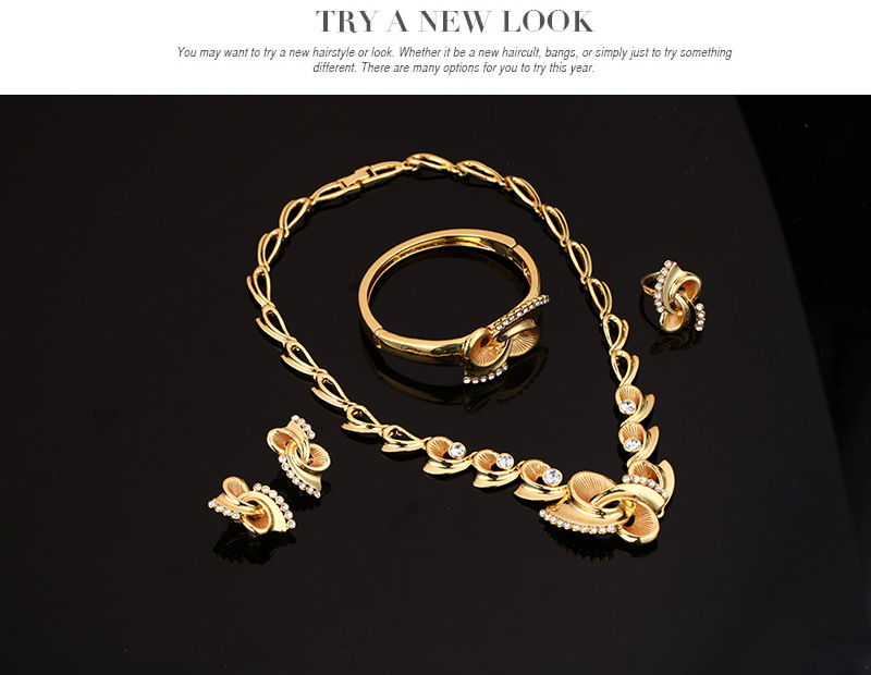 Retro golden twisted inlaid pearl diamond alloy jewelry setpicture1