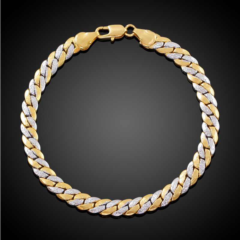 2590784828_1244699767