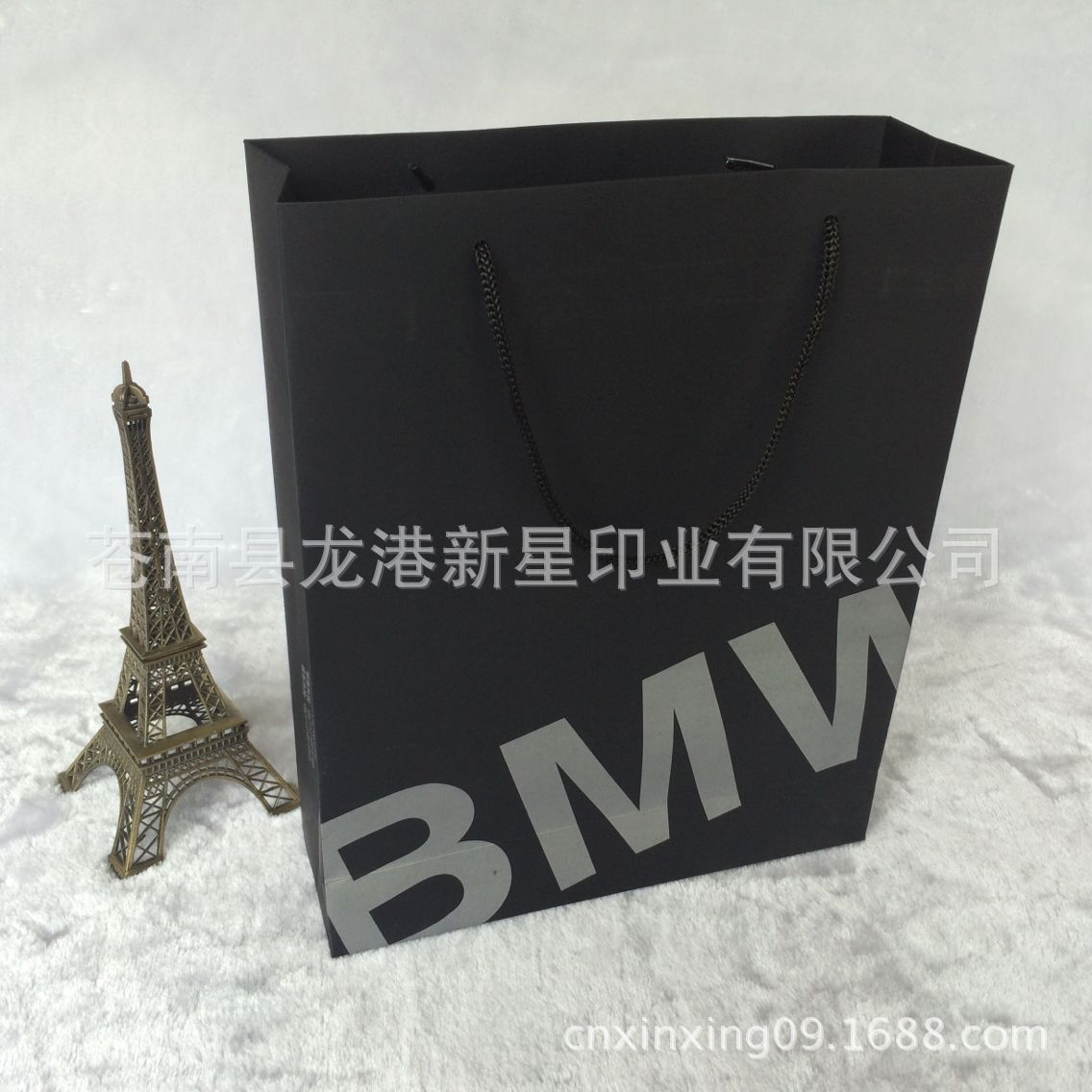 【厂家生产】200G进口黑卡纸袋 专色银LOGO印刷礼品袋手提袋印刷