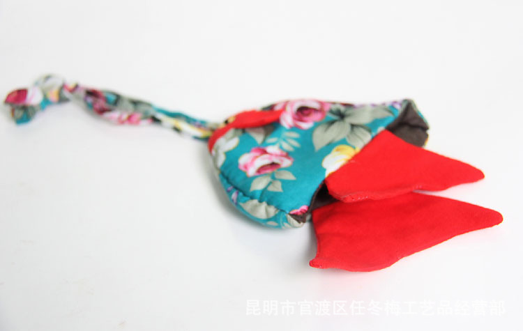 佈藝金魚鑰匙扣包