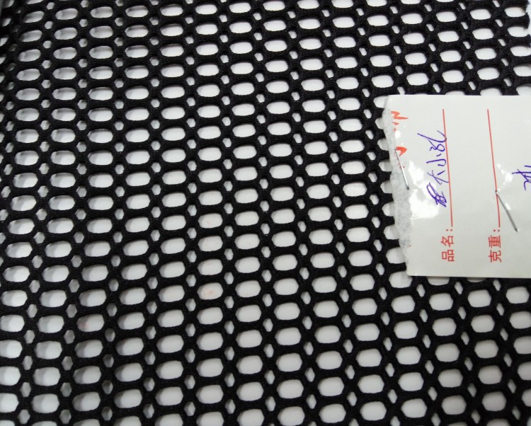 供应三明治网眼布 3D网布 大小孔3D网布 鞋材箱包汽车坐垫网布