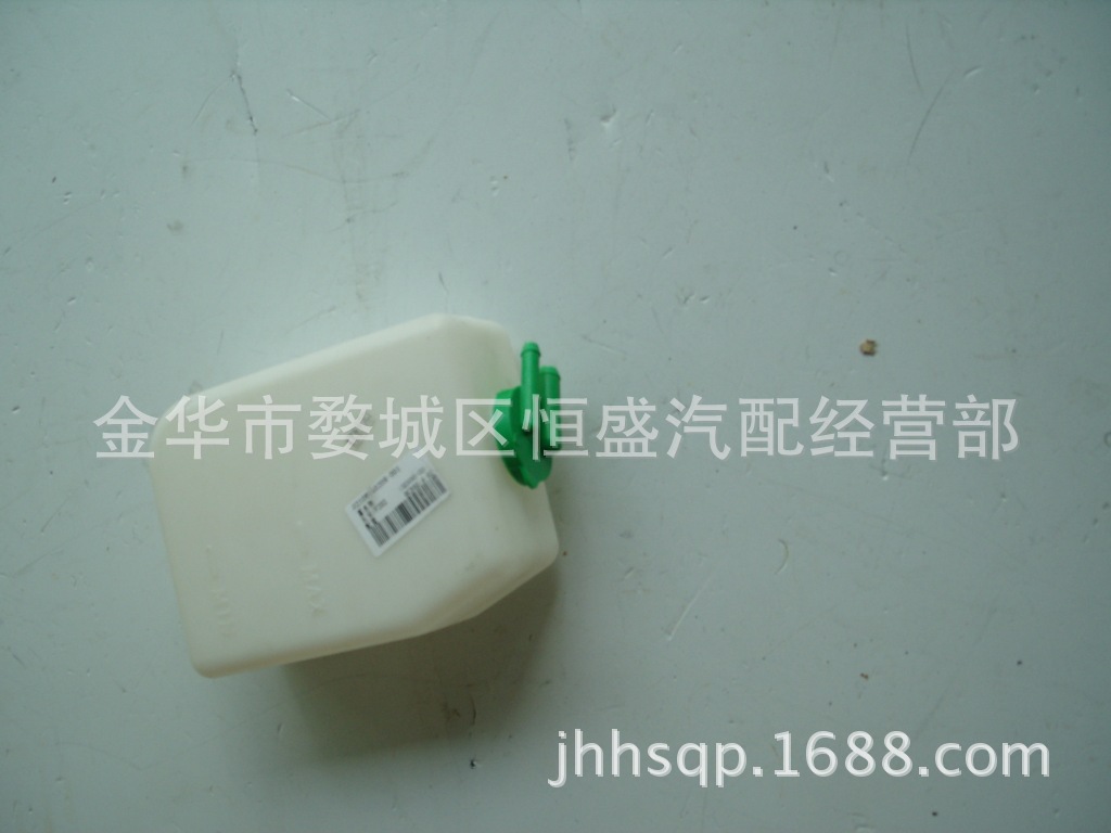 金牛星附水壺 (2)