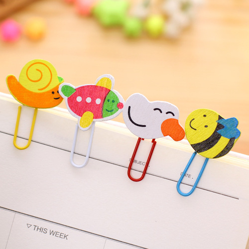 Factory Wholesale Cartoon Wooden Clothespins Cute Animal Colorful Book Clips Bookmark Office Stationery Supplies
