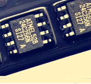10 Pezzi AT25640AN-10SU-2.7 - Memoria EEPROM 64K SPI SOP-8 - Nuovi Componenti Elettronici