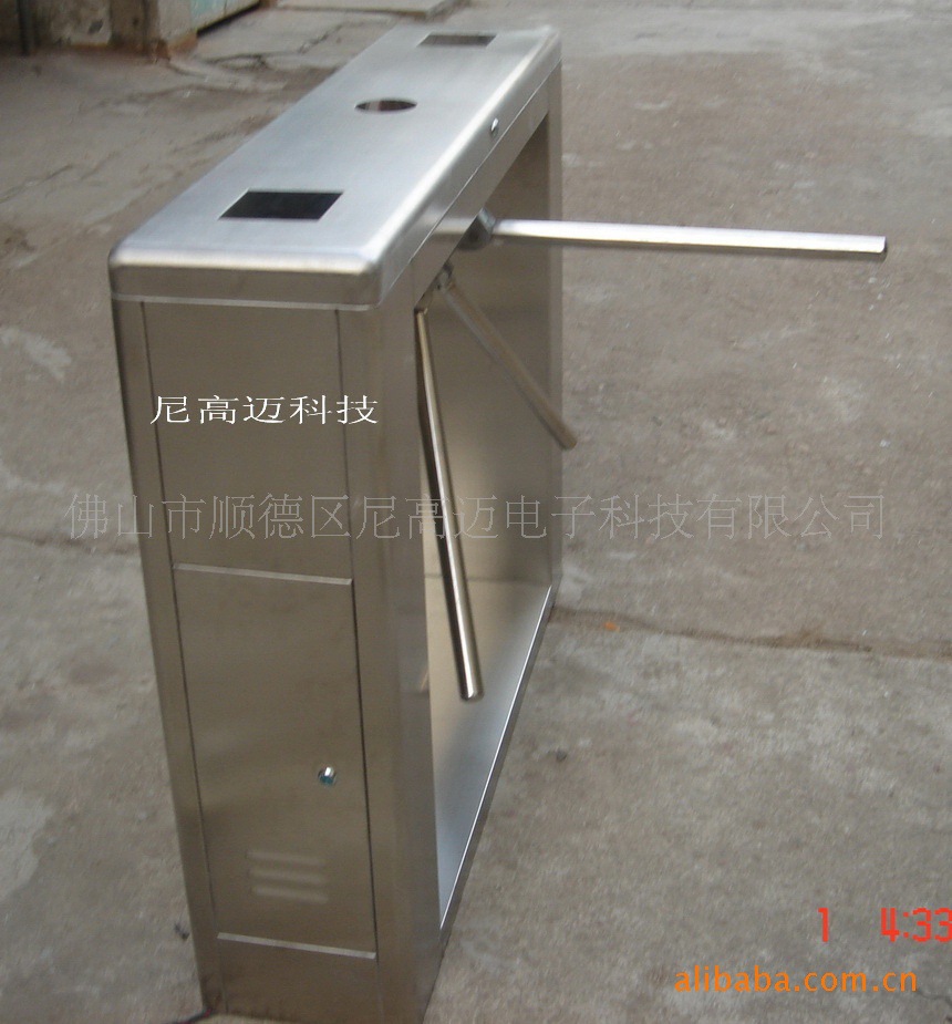 NGM长式圆头直角三辊闸,电控半自动三角转闸厂,可提供安装售后