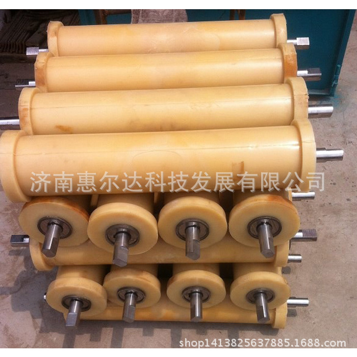 厂家生产浇注尼龙地滚加工定制尼龙地滚尼龙托辊煤矿用尼龙地辊