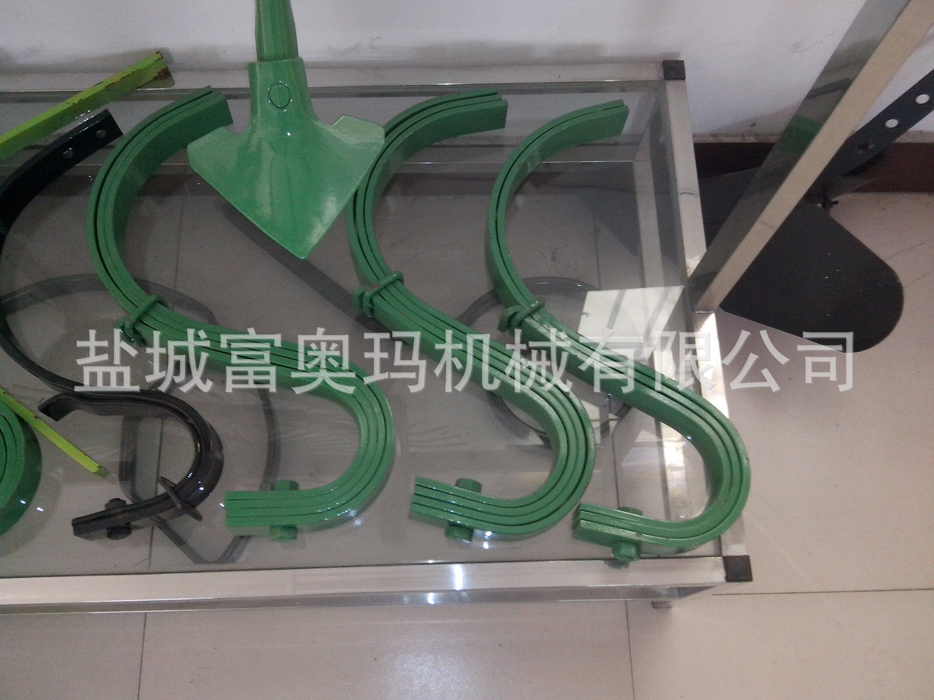 不变形松土机S型弹簧