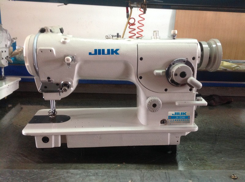 Suministro 2280 2284 de alta velocidad de la espiga máquina dobladora de coches triángulo máquina de aguja máquina de coser industrial máquina de coser industria