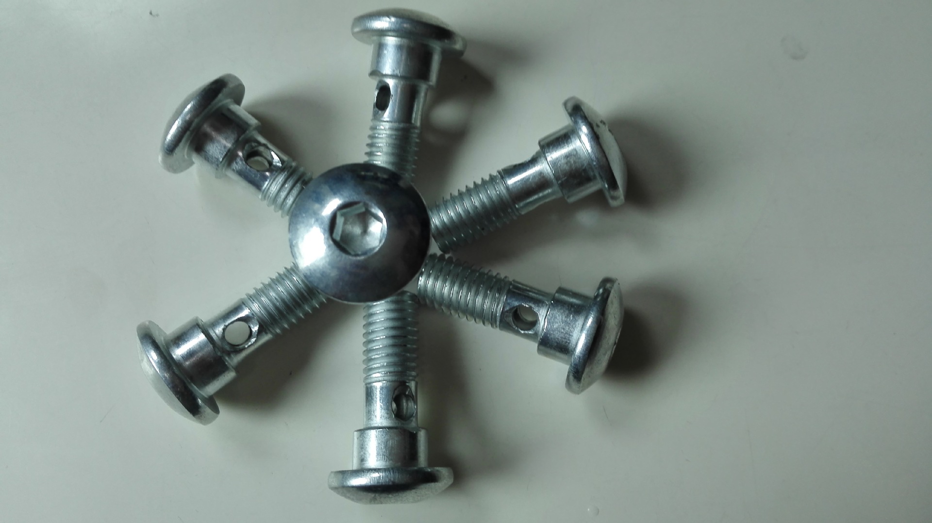 油管螺丝，空心螺丝，法兰螺丝