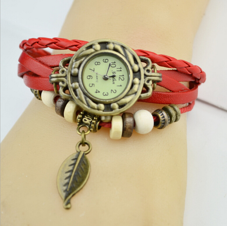 Korean style handmade woven leaf pendant women's bracelet watch, fashionable retro student genuine leather leaf bracelet watch.