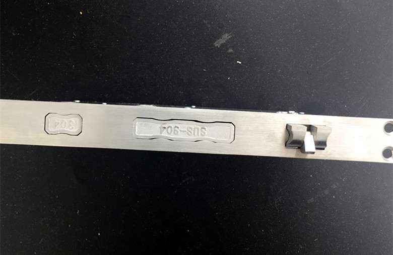 無孔電子鎖體2