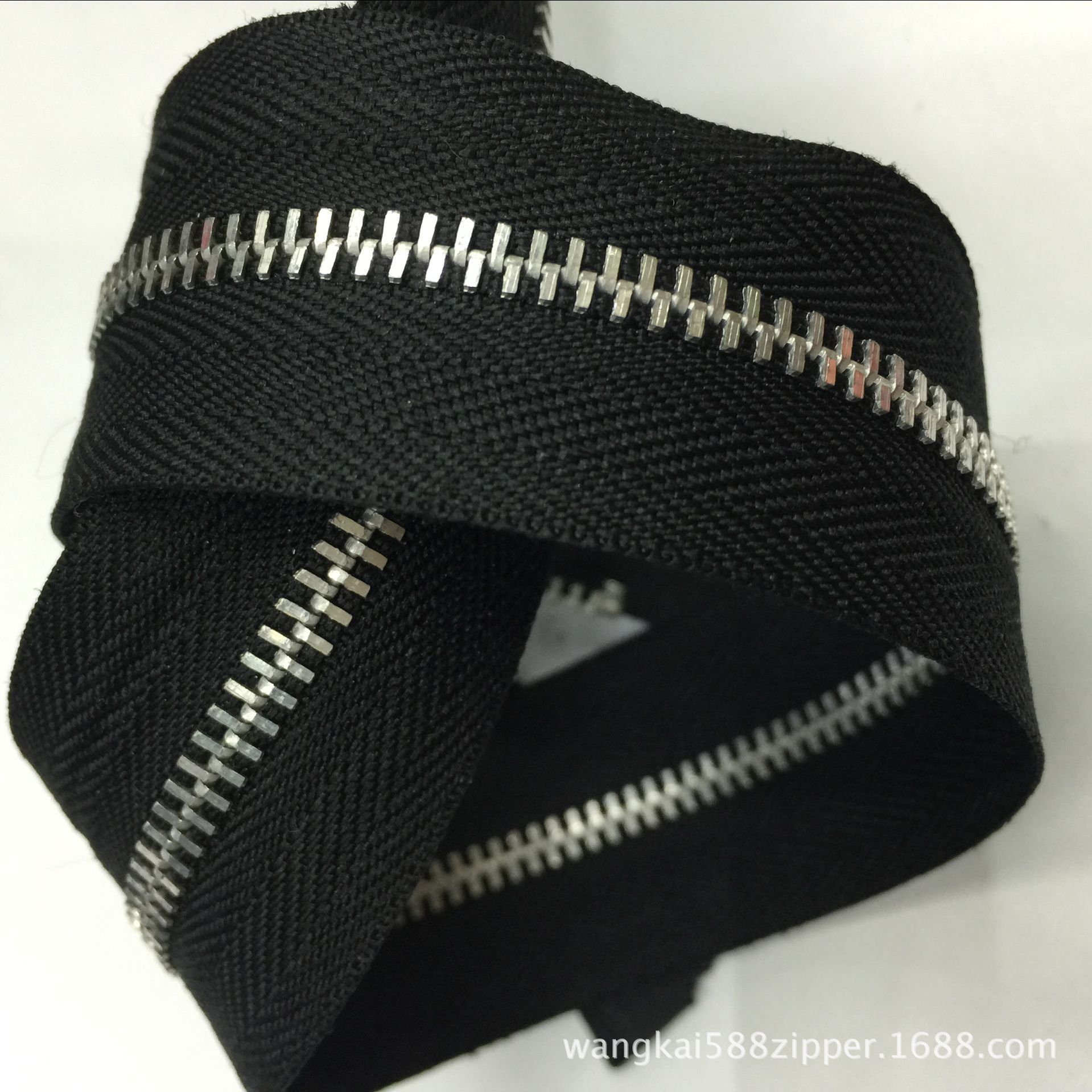 059733B9CC11D52941DA44FDBA402B