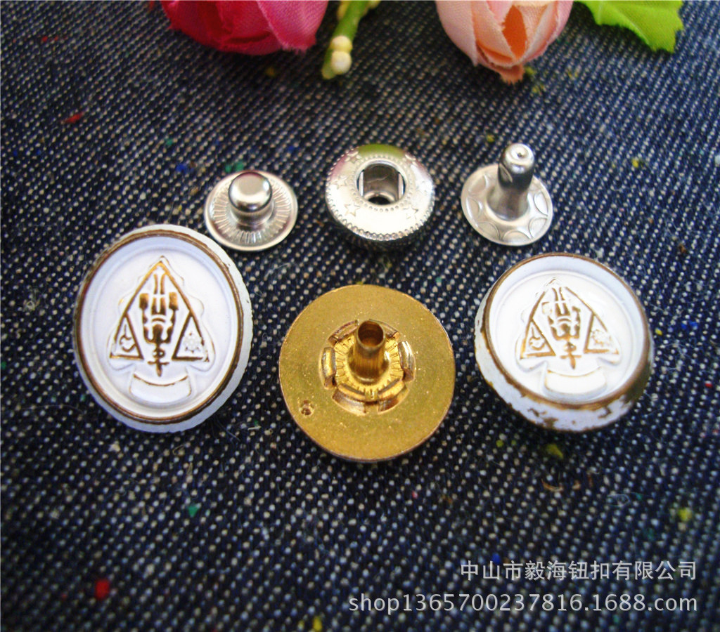 17MM白色四合扣 锌合金复古四合纽急钮 仿旧大衣按扣纽扣定做Logo-阿里巴巴